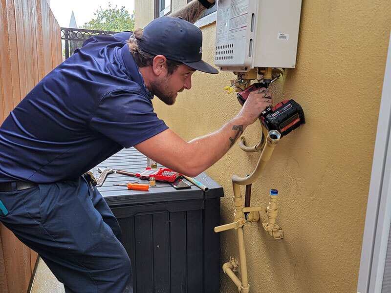 Tankless-Water-Heater-2